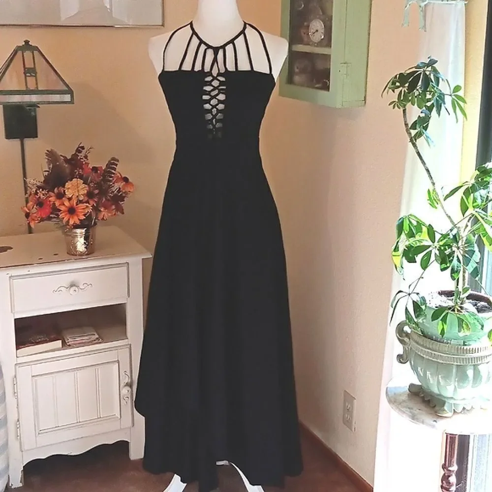 City Chic Detail Maxi Dress Witchy Baddie - Picture 3 of 15